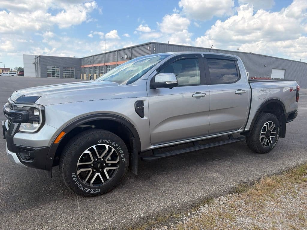 2024 Ford Ranger LARIAT — photo 1 of 26
