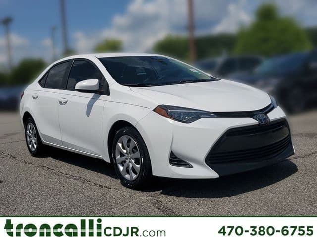 2019 Toyota Corolla LE — photo 1 of 31