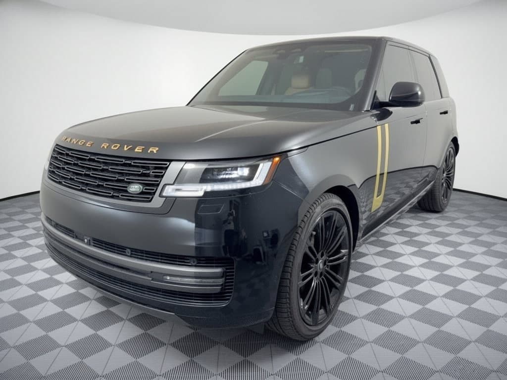 2024 Land Rover Range Rover SE — photo 1 of 31