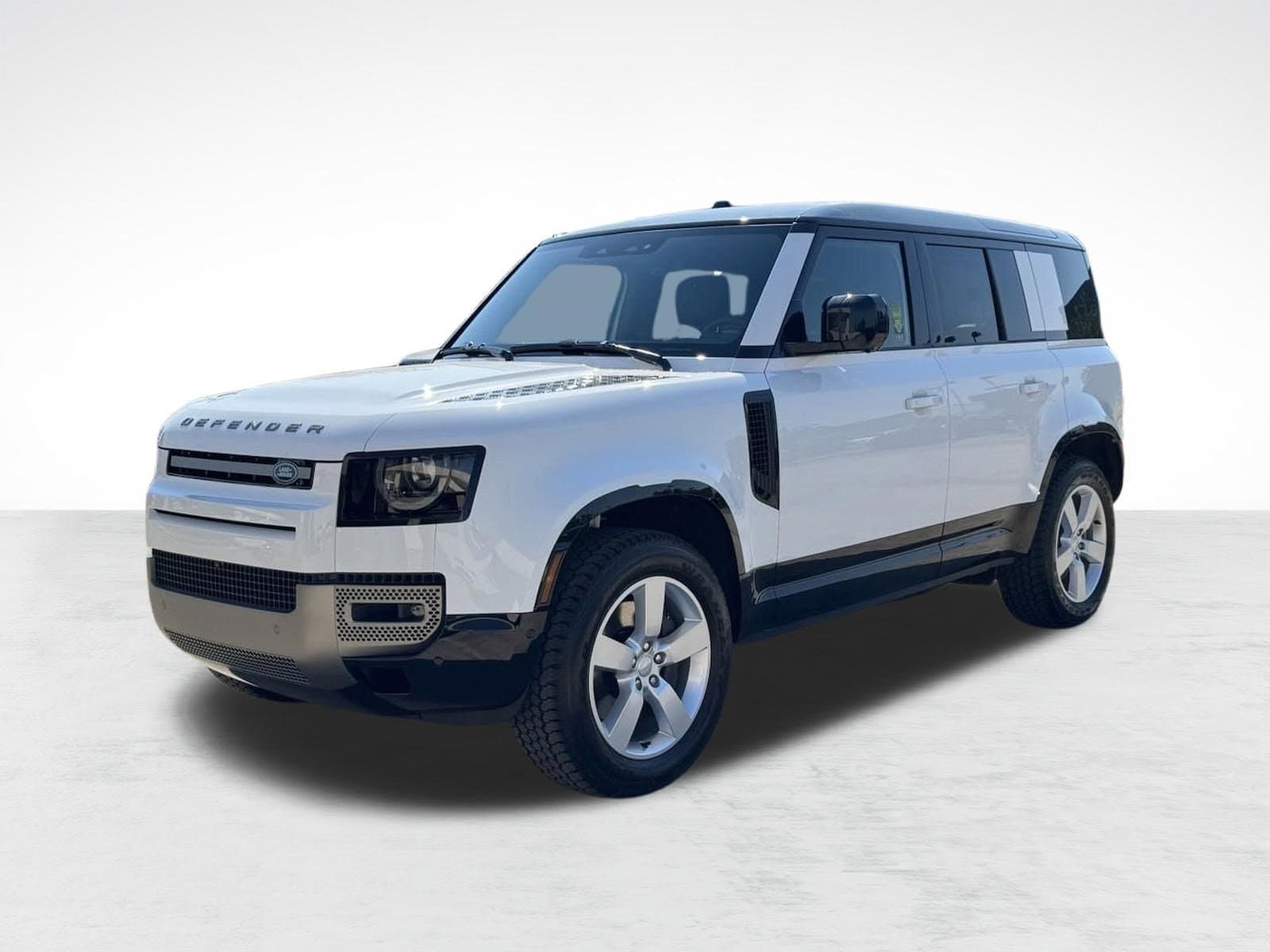 2025 Land Rover Defender 110 X-Dynamic SE — photo 1 of 27