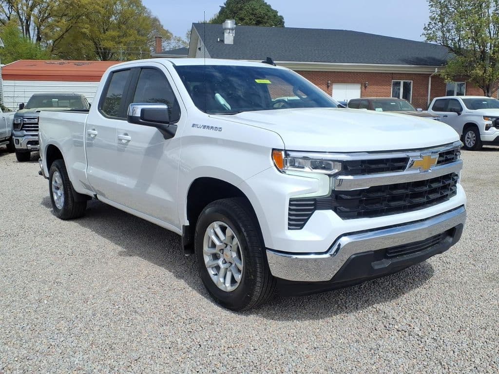 2026 Chevrolet Silverado 1500 LT — photo 1 of 41