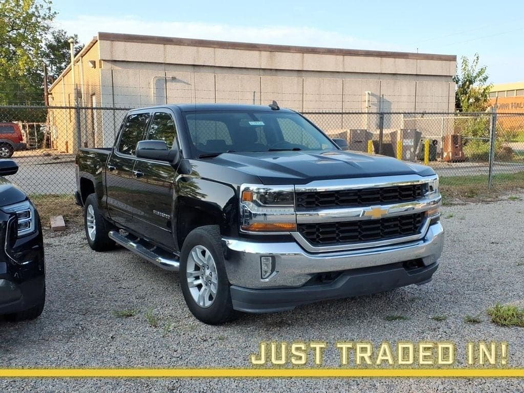 2018 Chevrolet Silverado 1500 LT — photo 1 of 13