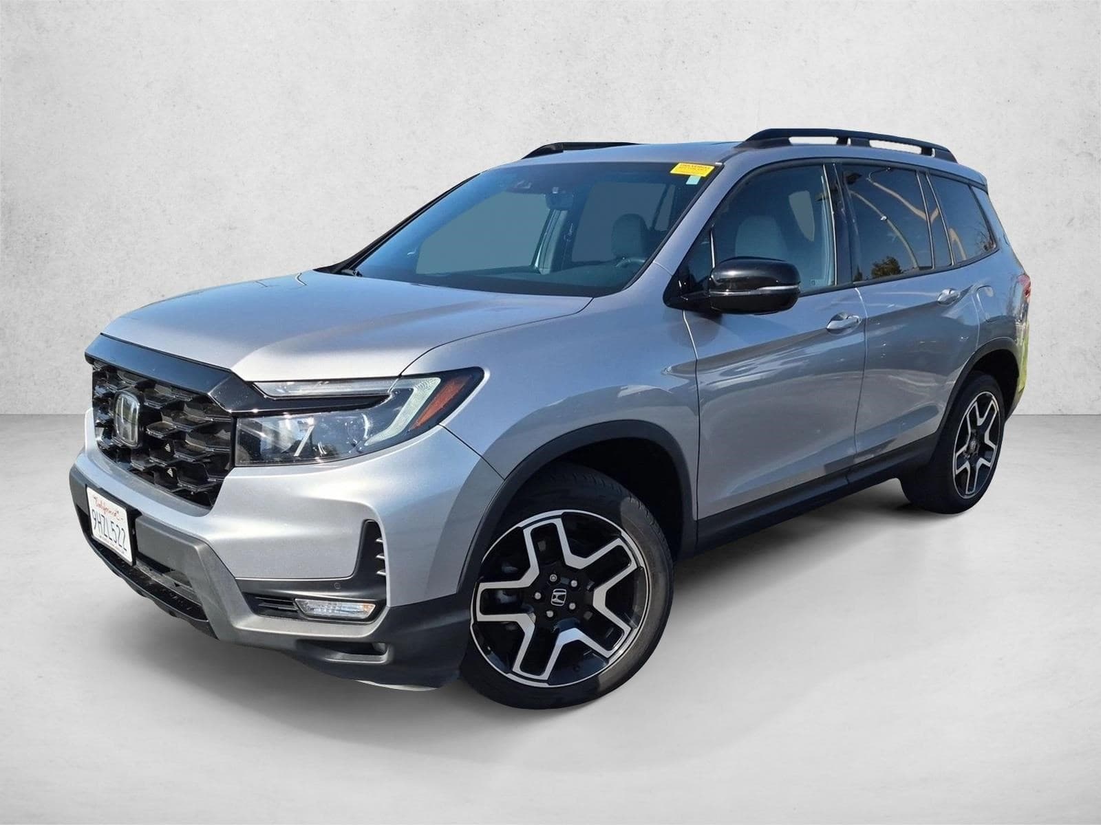 2023 Honda Passport Elite — photo 1 of 19