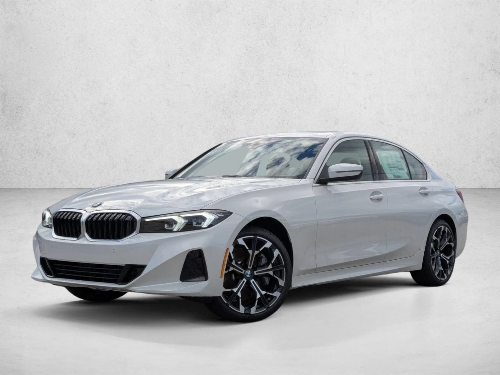 2026 BMW 3 Series 330i — photo 1 of 17
