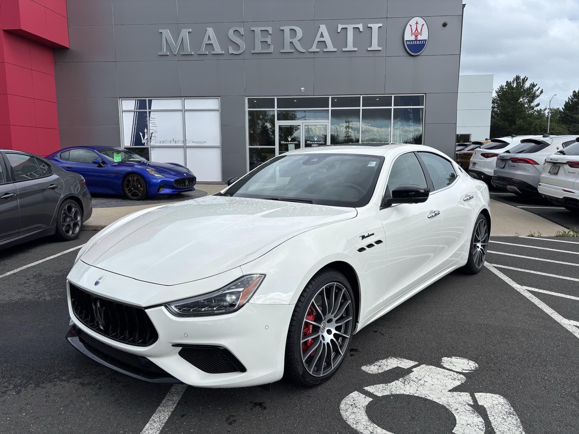 2024 Maserati Ghibli Modena — photo 1 of 52
