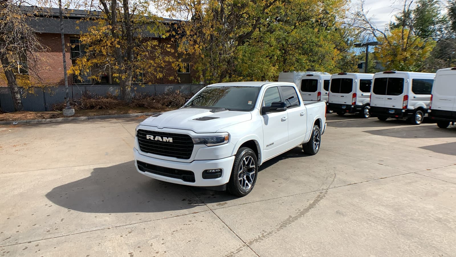 2025 RAM 1500 Laramie — photo 1 of 33
