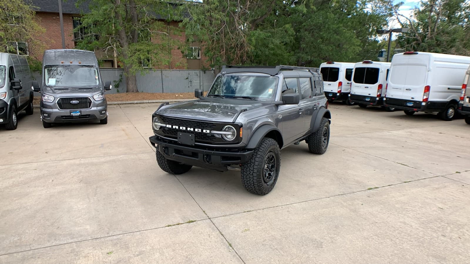 2023 Ford Bronco Base — photo 1 of 29