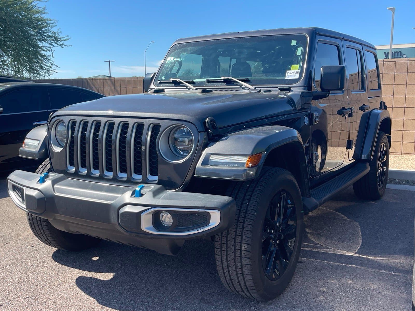 2022 Jeep Wrangler 4xe Unlimited Sahara — photo 1 of 10