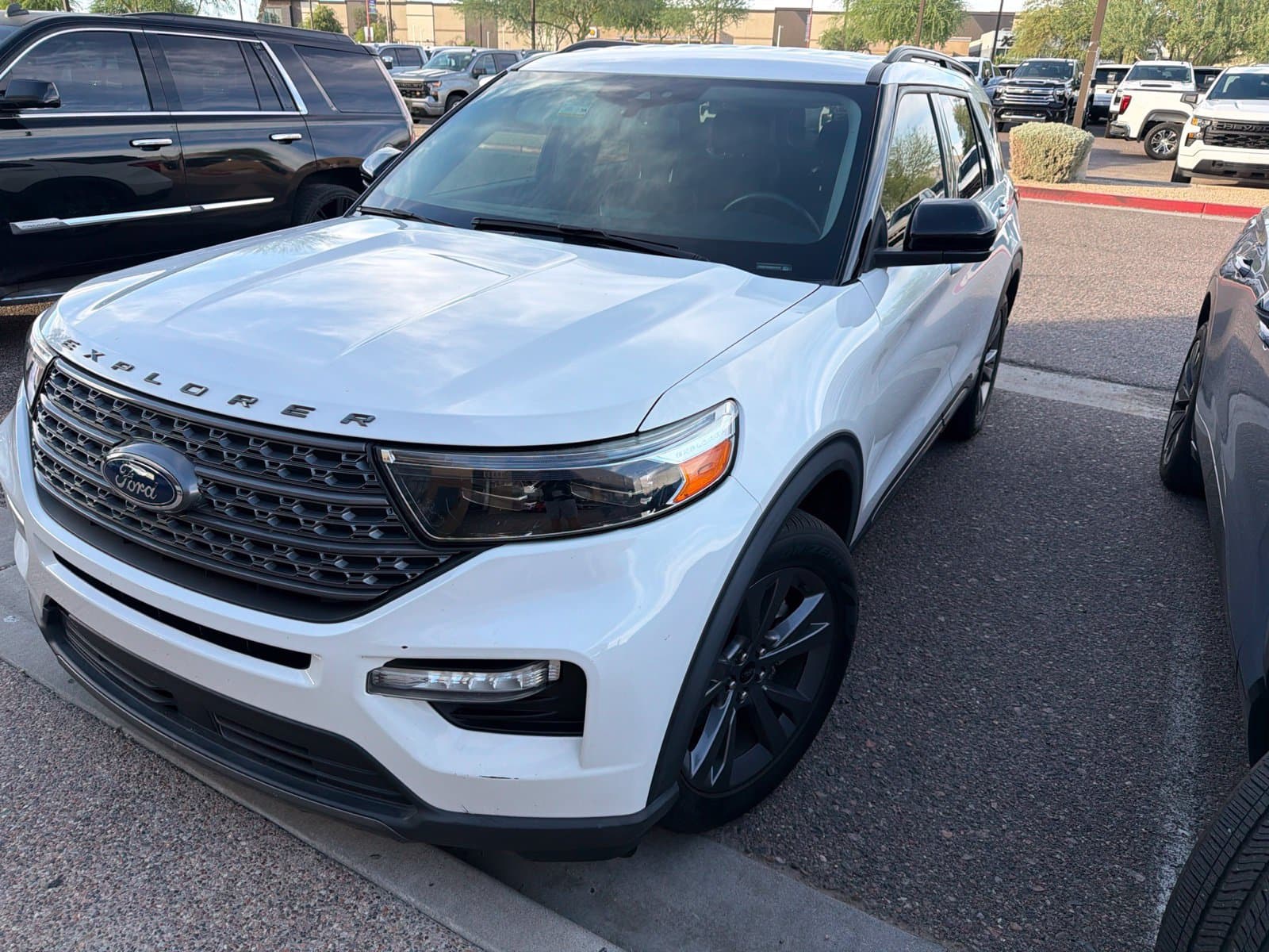 2022 Ford Explorer XLT — photo 1 of 7