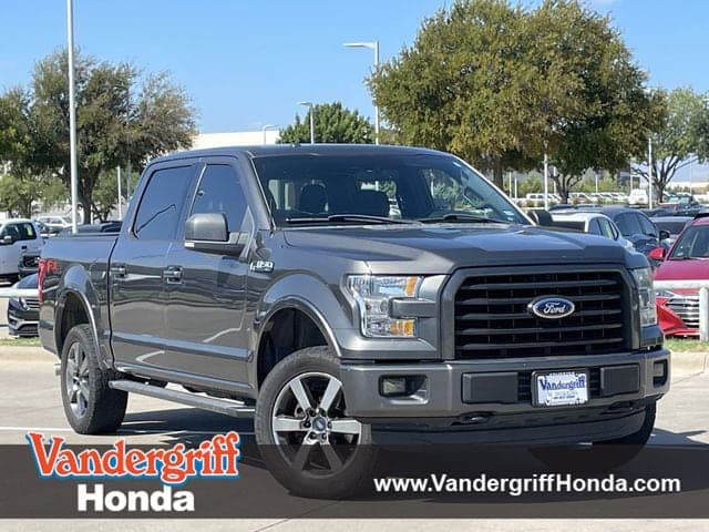 2015 Ford F-150 XLT — photo 1 of 32