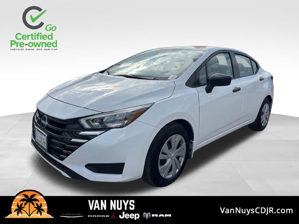 2025 Nissan Versa Base — photo 1 of 3