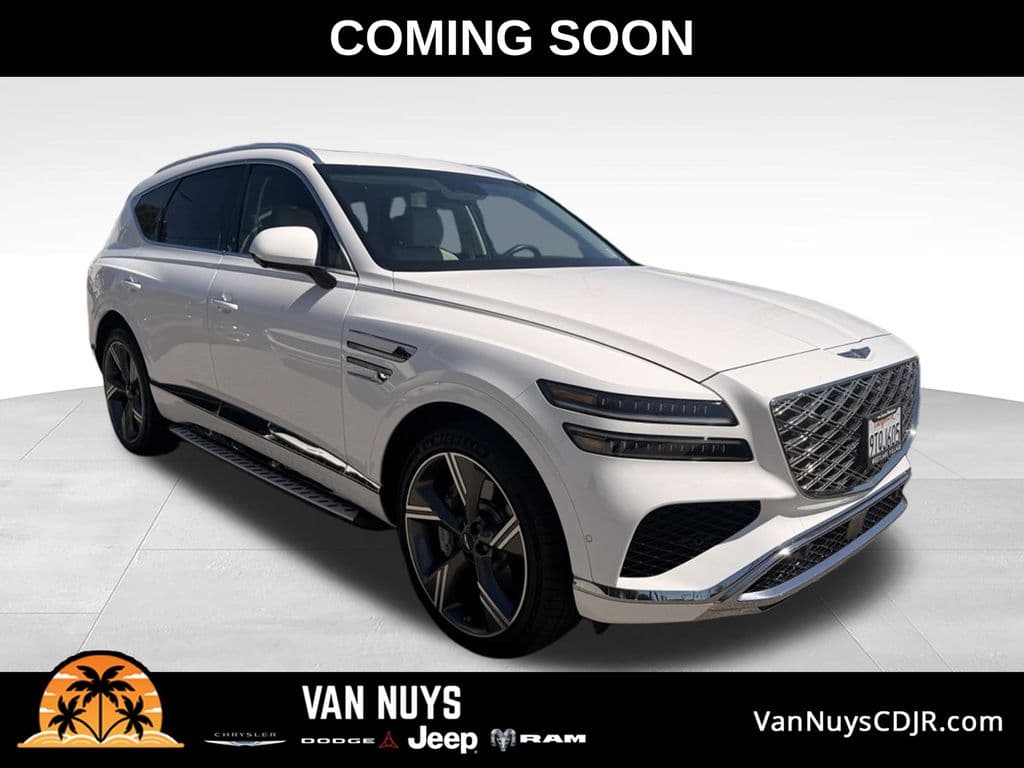 2025 Genesis GV80 2.5T Prestige — photo 1 of 8