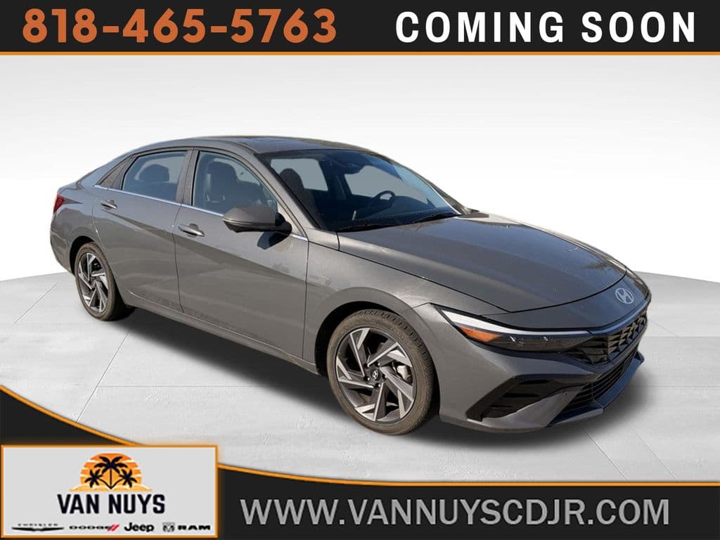 2024 Hyundai Elantra Limited — photo 1 of 8