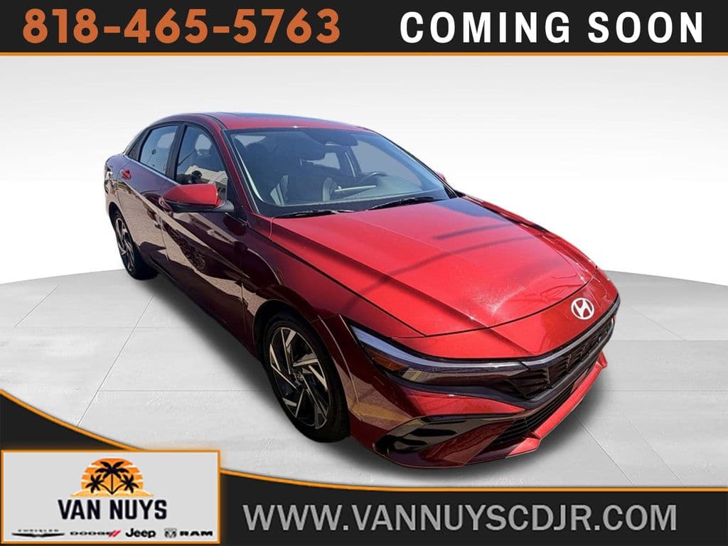 2024 Hyundai Elantra Limited — photo 1 of 8