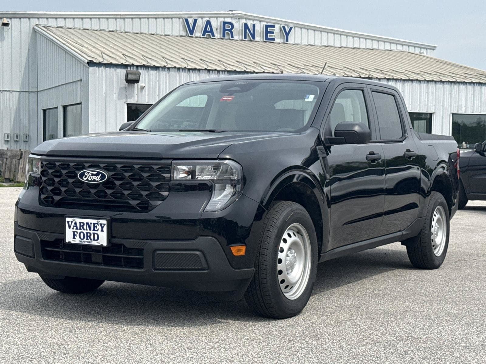 2026 Ford Maverick XL — photo 1 of 19