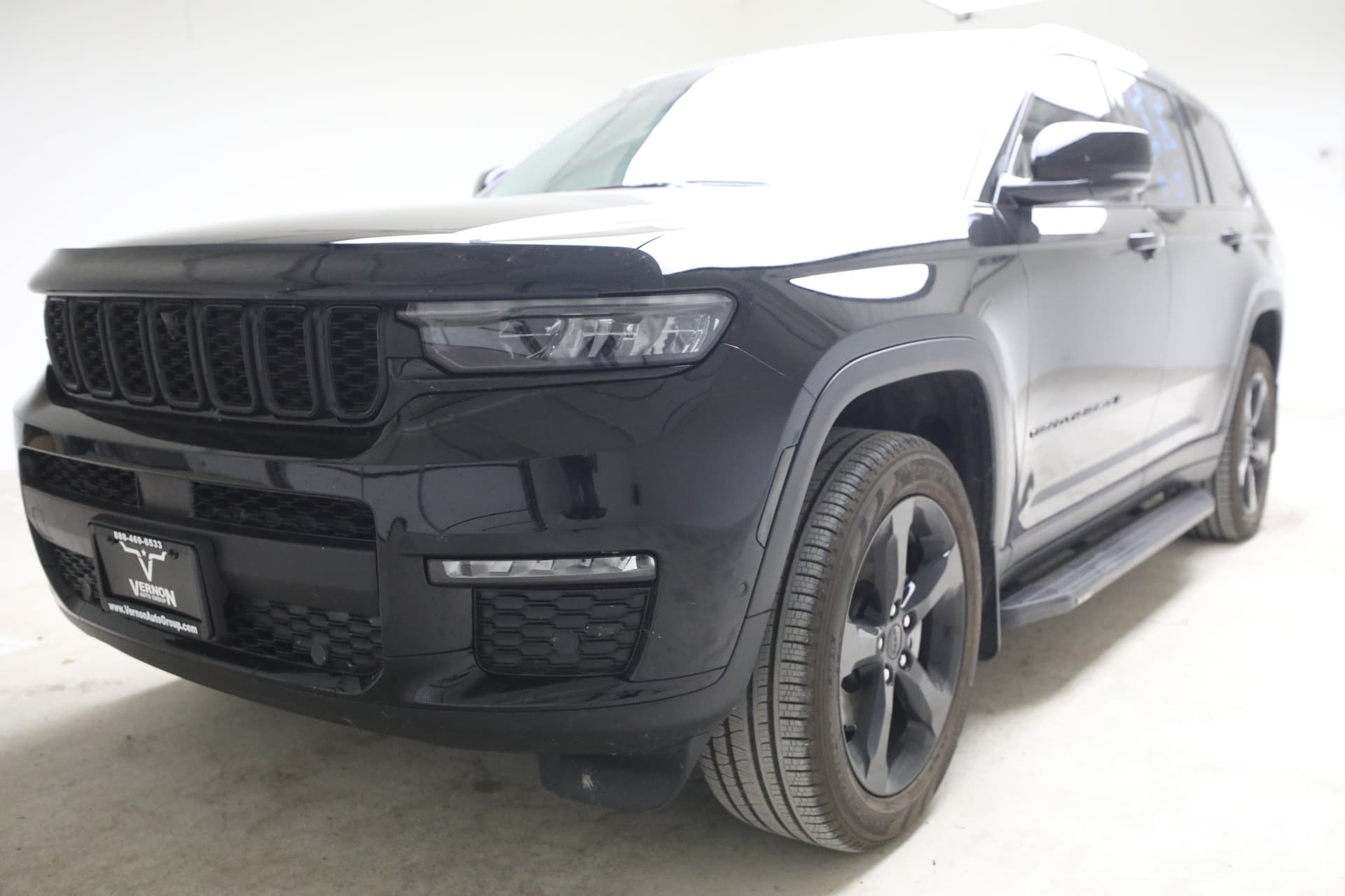 2025 Jeep Grand Cherokee L Limited — photo 1 of 14