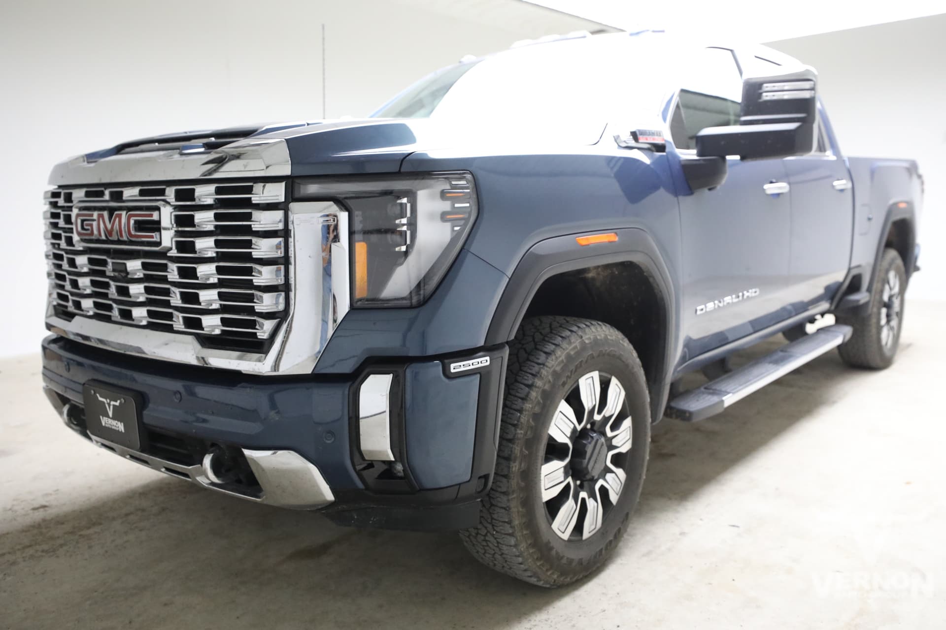 2026 GMC Sierra 2500HD Denali — photo 1 of 15