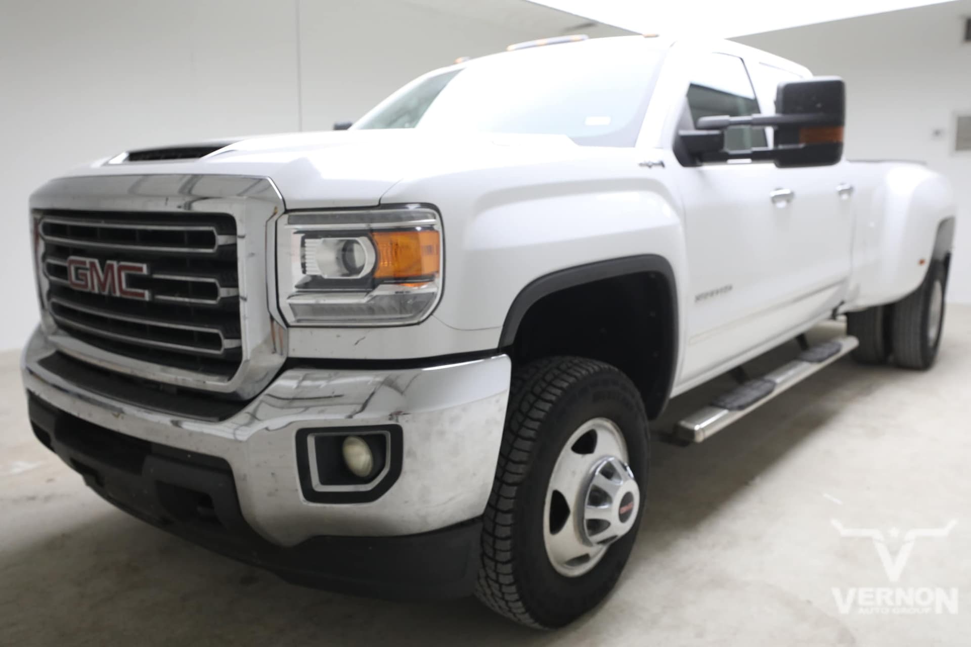 2018 GMC Sierra 3500HD Base — photo 1 of 15