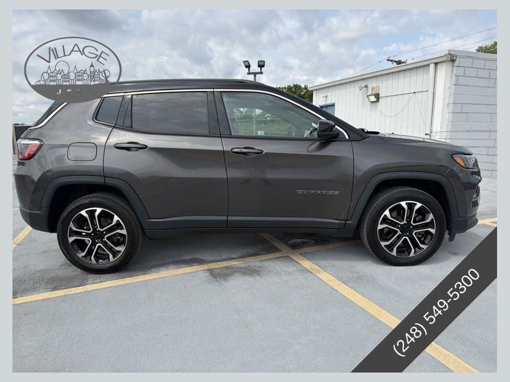 2023 Jeep Compass Limited — photo 1 of 12