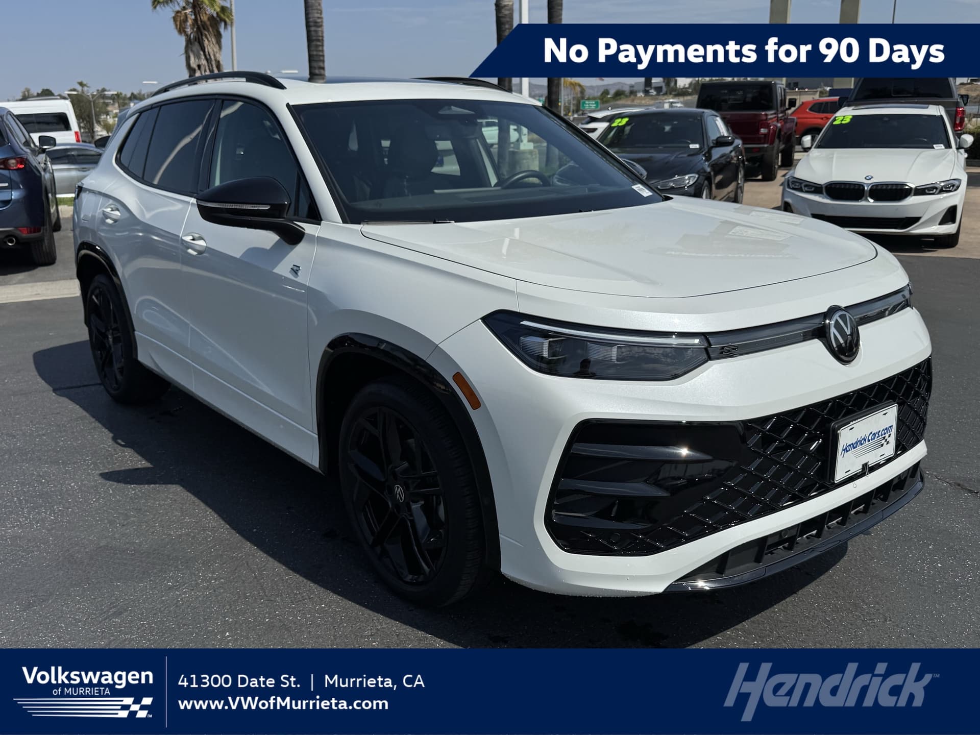 2026 Volkswagen Tiguan SE R-Line Black — photo 1 of 39