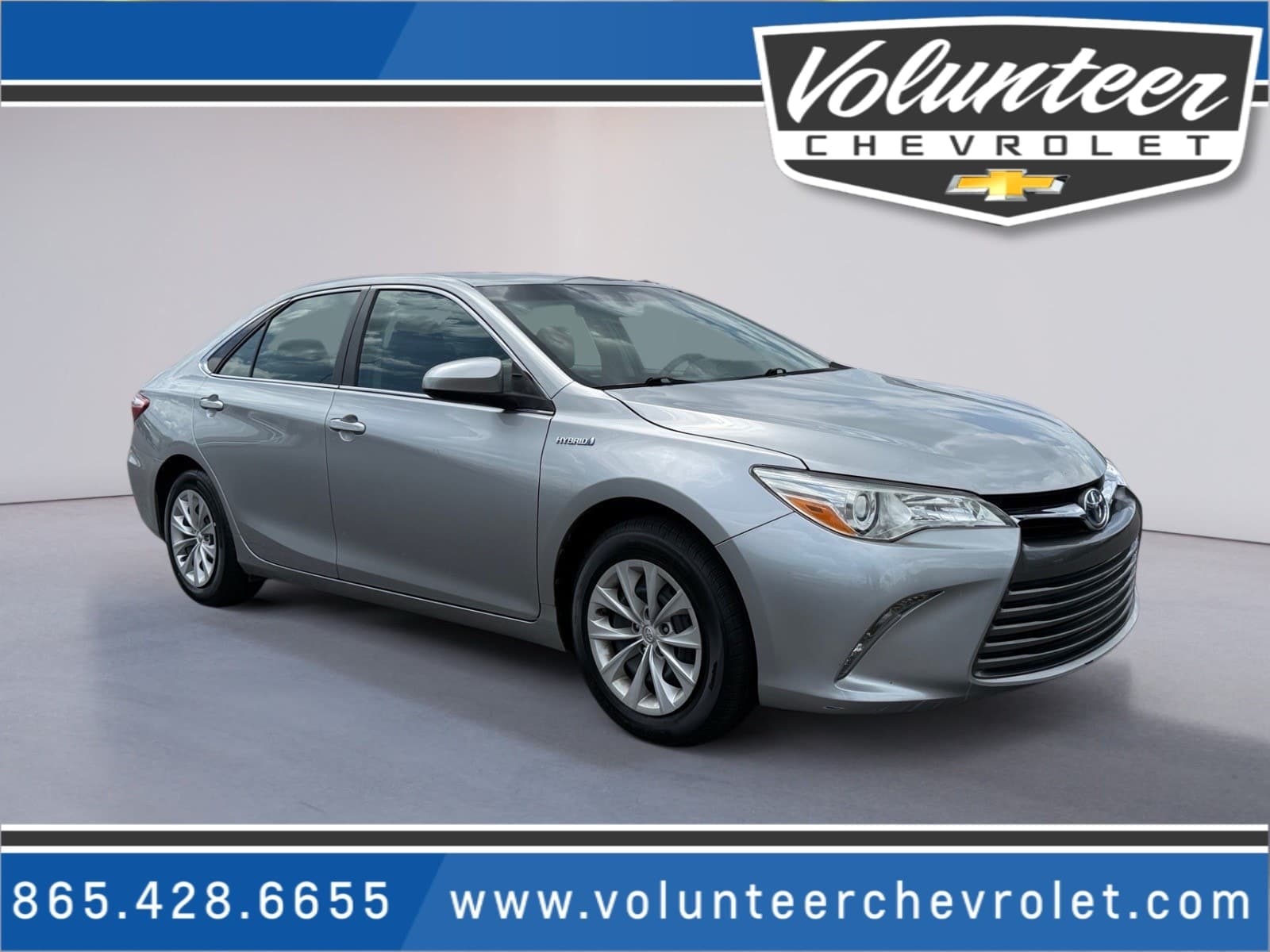 2017 Toyota Camry Hybrid LE — photo 1 of 20