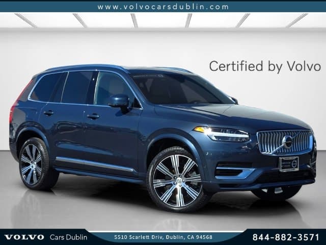 2025 Volvo XC90 Plug-In Hybrid Base — photo 1 of 29