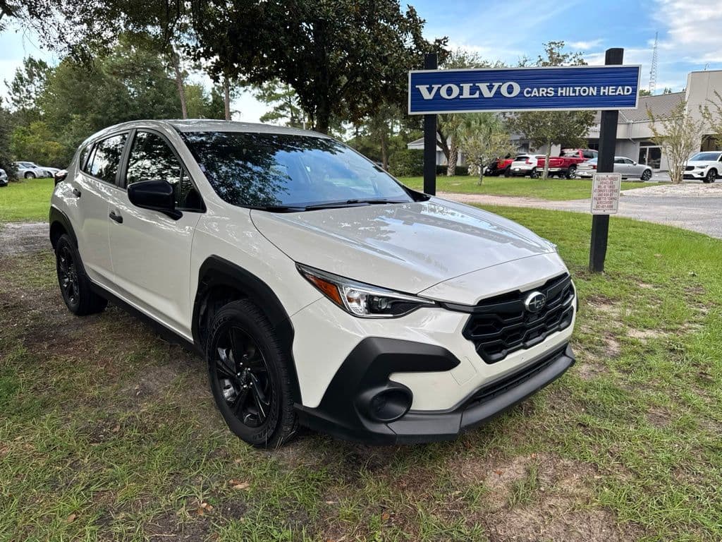 2025 Subaru Crosstrek Base — photo 1 of 18