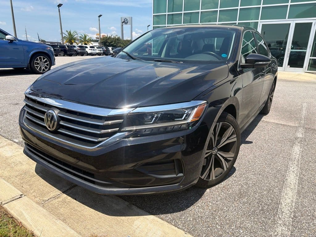 2022 Volkswagen Passat 2.0T SE — photo 1 of 3