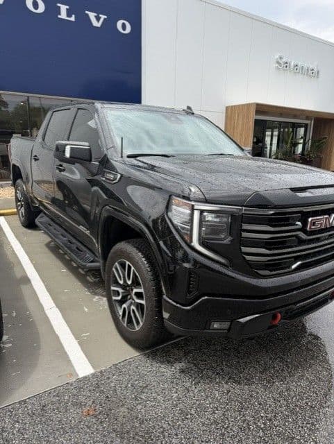 2025 GMC Sierra 1500 AT4 — photo 1 of 3