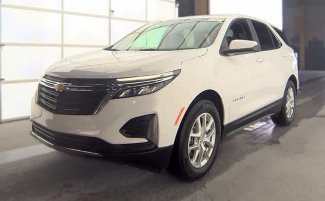 2024 Chevrolet Equinox LT — photo 1 of 8