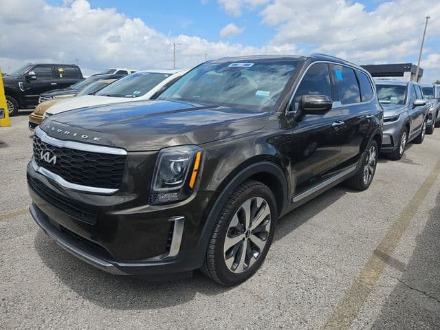 2022 Kia Telluride S — photo 1 of 5