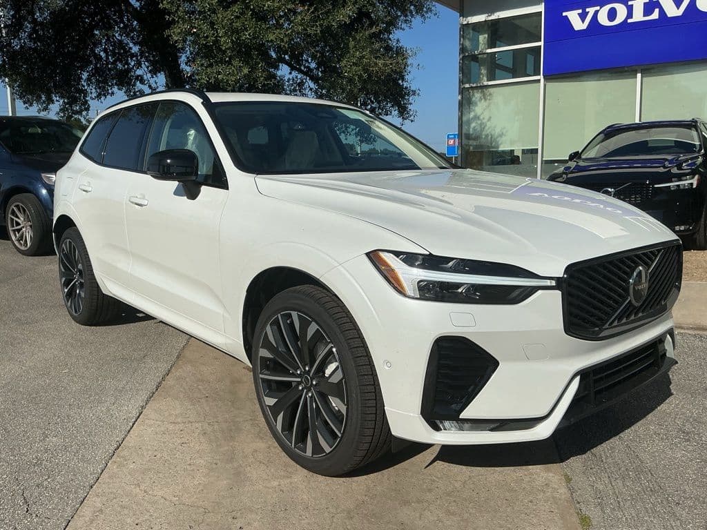 2027 Volvo XC60 Ultra — photo 1 of 3