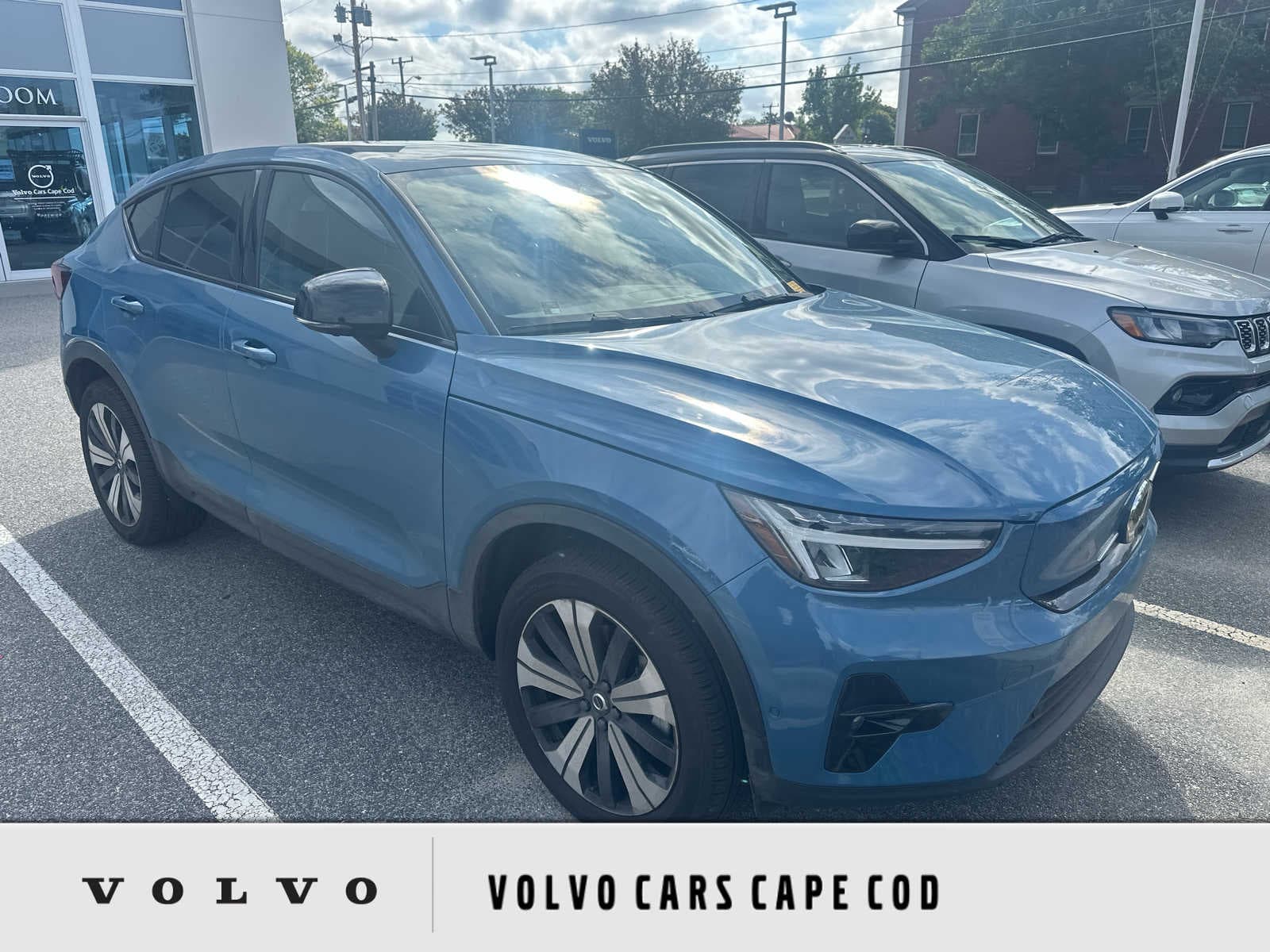 2023 Volvo C40 Recharge Pure Electric Twin Plus — photo 1 of 2