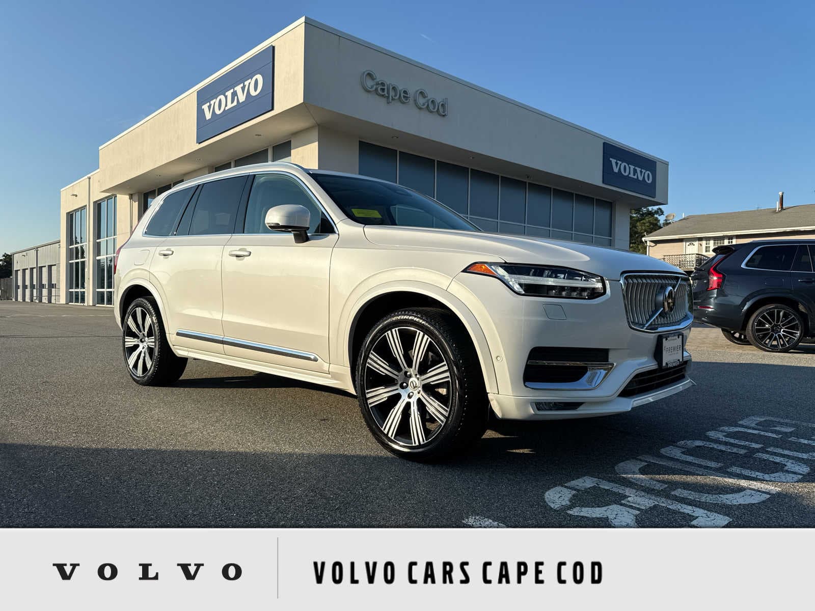 2023 Volvo XC90 B6 AWD Ultimate 7-Seater — photo 1 of 35