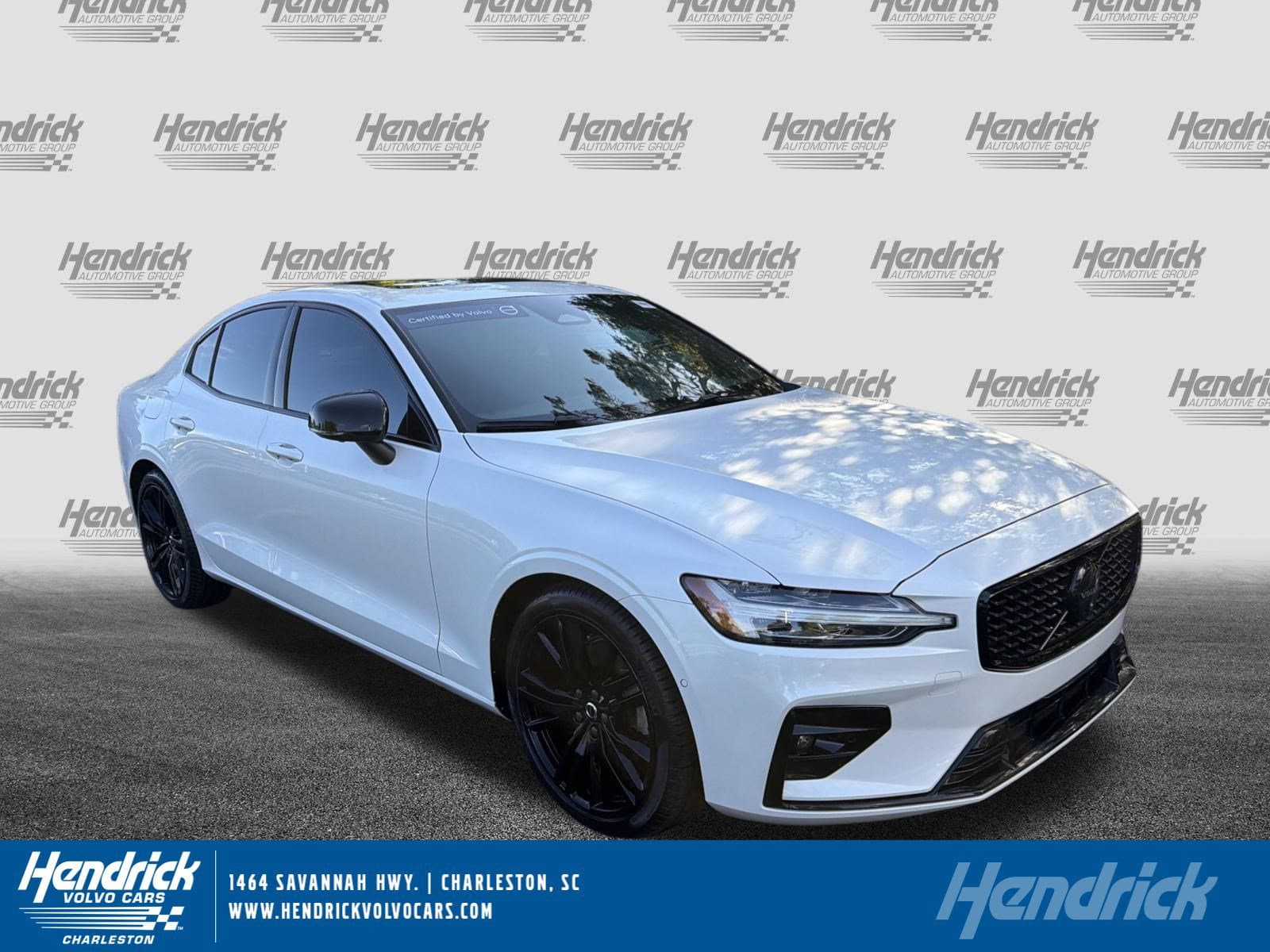 2023 Volvo S60 Plus Black Edition — photo 1 of 38
