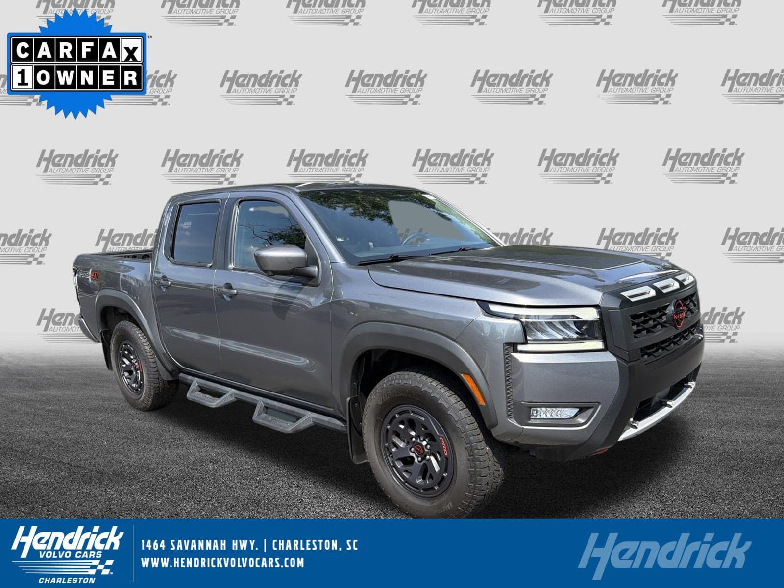 2025 Nissan Frontier PRO-4X — photo 1 of 38