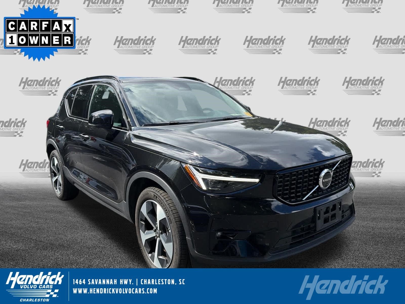 2026 Volvo XC40 Plus — photo 1 of 35