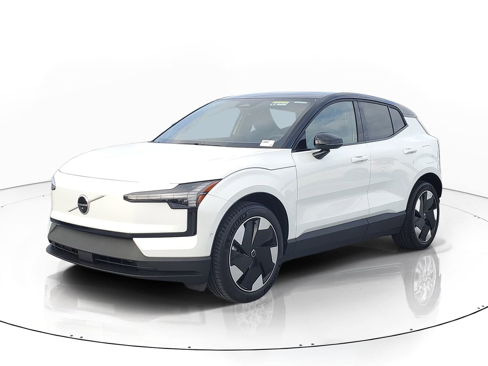 2026 Volvo EX30 Twin Motor Ultra — photo 1 of 16