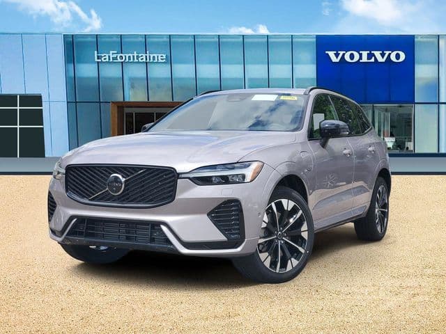2026 Volvo XC60 plug-in hybrid T8 Plus — photo 1 of 32