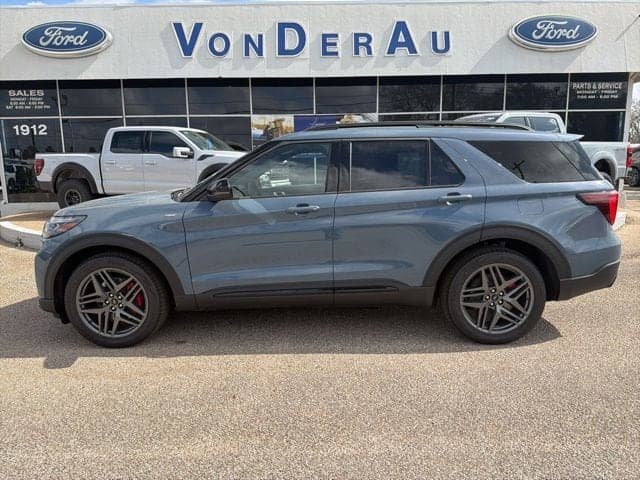 2026 Ford Explorer ST-Line — photo 1 of 20