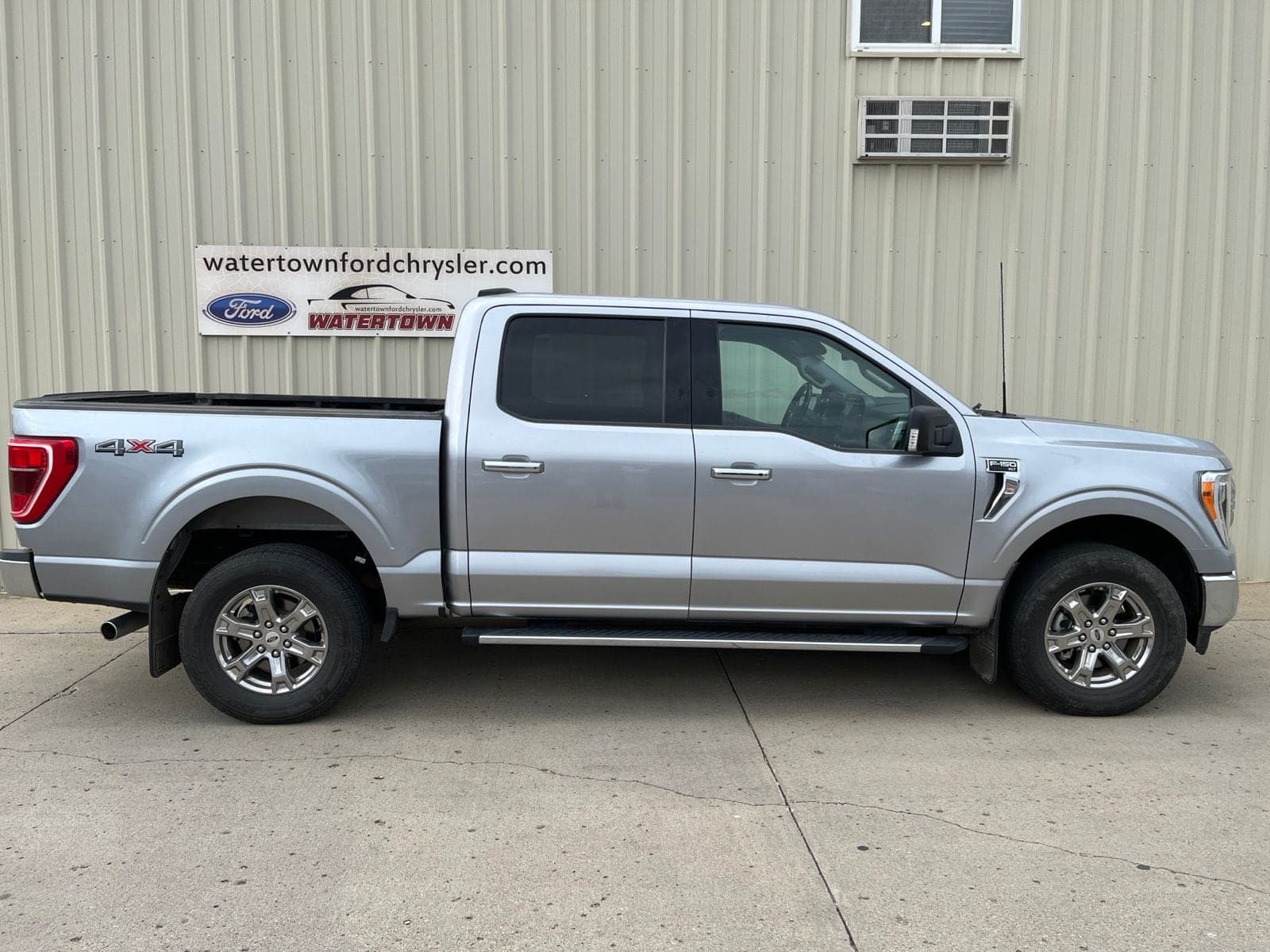 2021 Ford F-150 XLT — photo 1 of 2