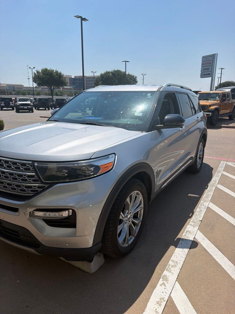 2021 Ford Explorer Limited — photo 1 of 12