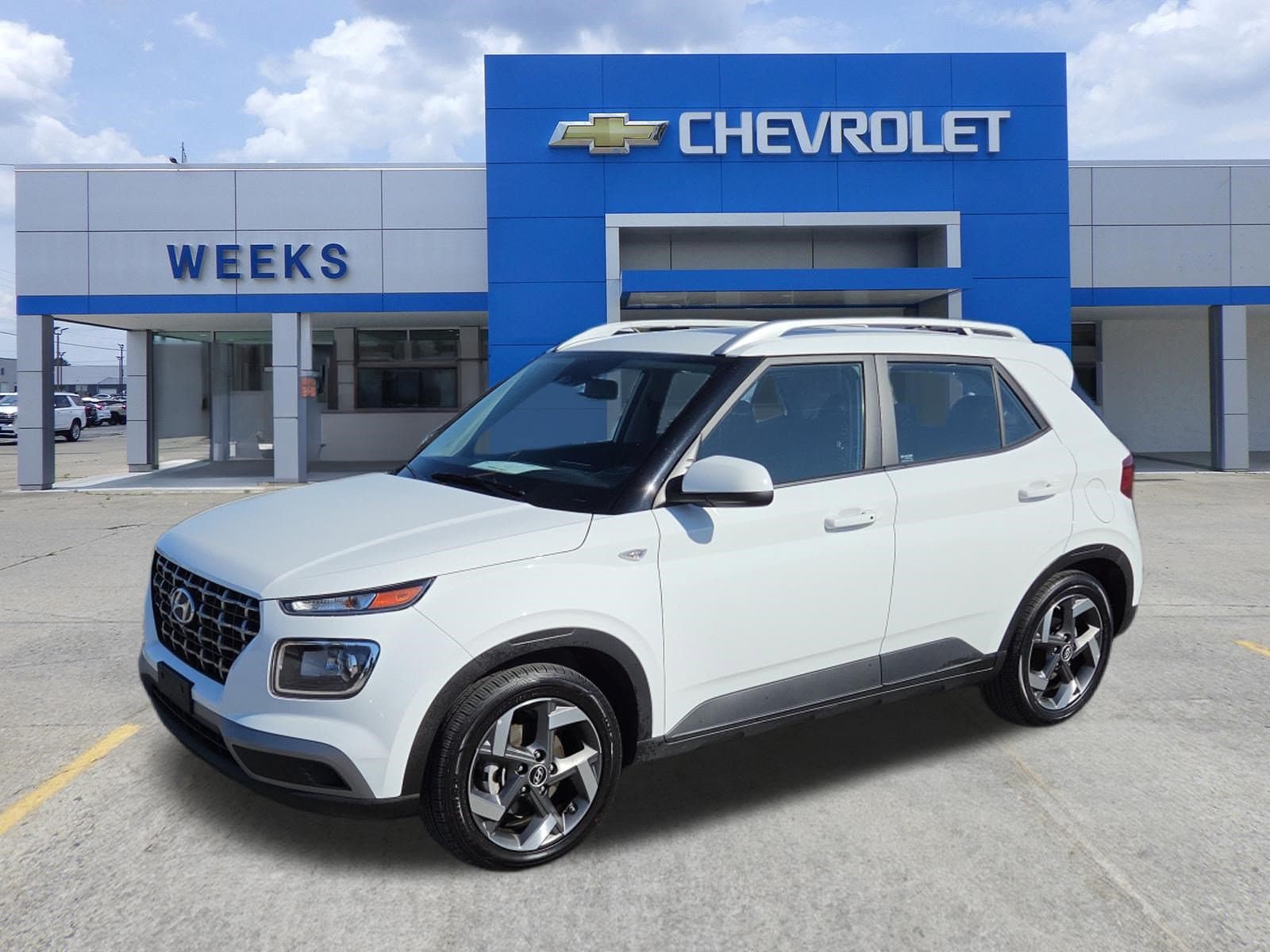2025 Hyundai Venue SEL — photo 1 of 11