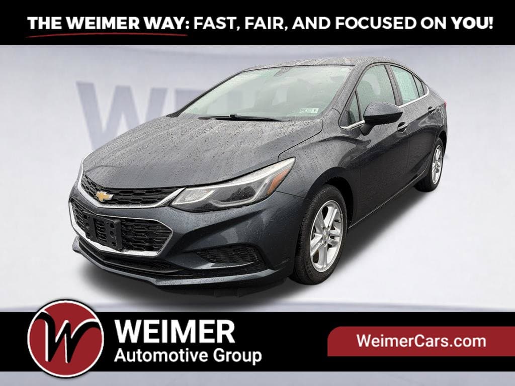 2018 Chevrolet Cruze LT — photo 1 of 32