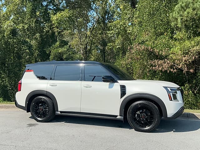 2025 Nissan Armada PRO-4X — photo 1 of 19