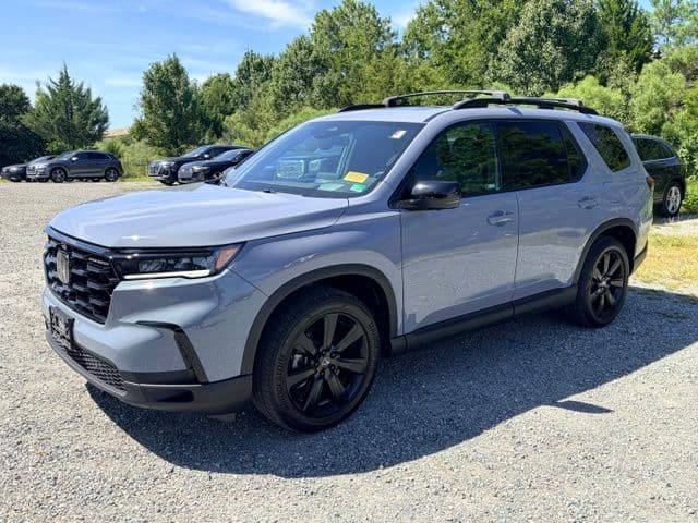 2025 Honda Pilot Black Edition — photo 1 of 10