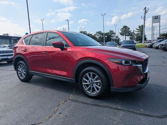 2022 Mazda CX-5 2.5 S Preferred Package — photo 1 of 28