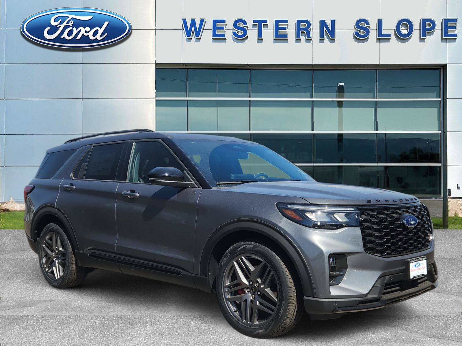 2026 Ford Explorer ST — photo 1 of 18