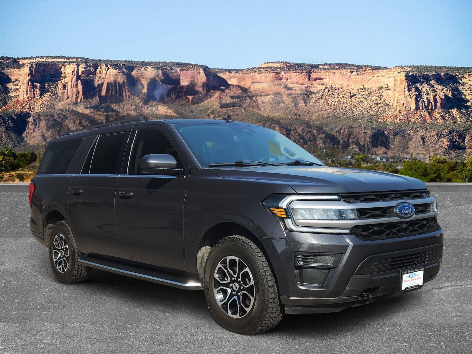 2022 Ford Expedition Max XLT — photo 1 of 28