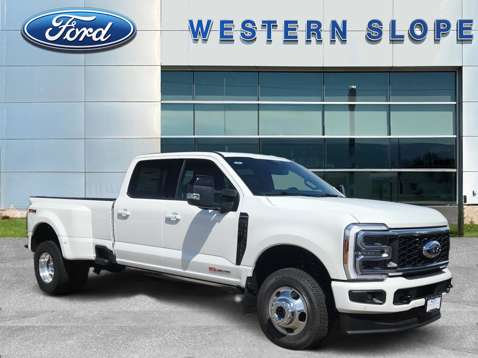 2026 Ford F-350 Platinum — photo 1 of 19